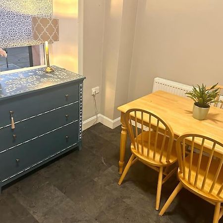 אדינבורו Large 2 Bedroom, Ground Floor Flat, Close To City מראה חיצוני תמונה