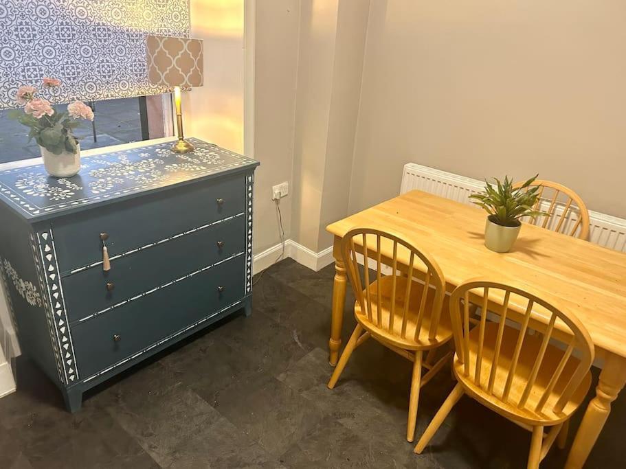 אדינבורו Large 2 Bedroom, Ground Floor Flat, Close To City מראה חיצוני תמונה