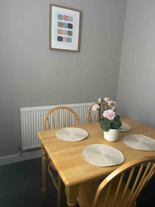 אדינבורו Large 2 Bedroom, Ground Floor Flat, Close To City מראה חיצוני תמונה
