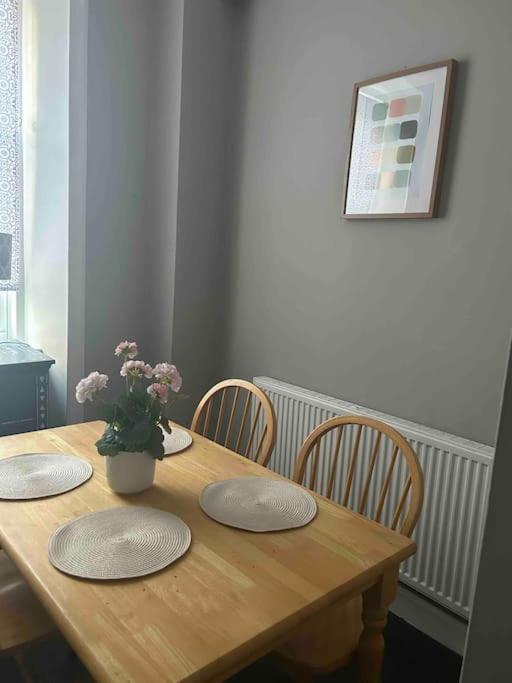 אדינבורו Large 2 Bedroom, Ground Floor Flat, Close To City מראה חיצוני תמונה